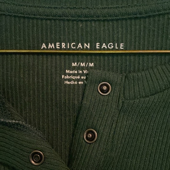 American Eagle top - Picture 2 of 2